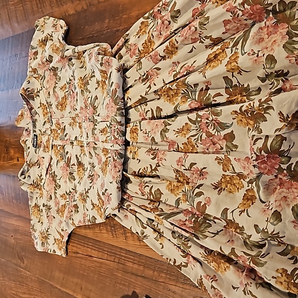 GORGEOUS VINTAGE LIBERTY SKIRT SET - Picture 1 of 16